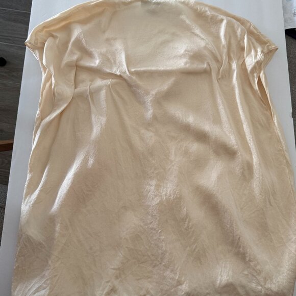 VINCE Silk Cream Cap Sleeve Top Size M - Picture 2 of 5